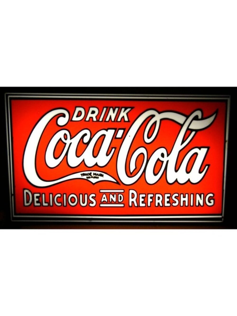 Vintage look Coca-Cola Light-Up Sign With "Delicious And Refreshing" Slogan - Re